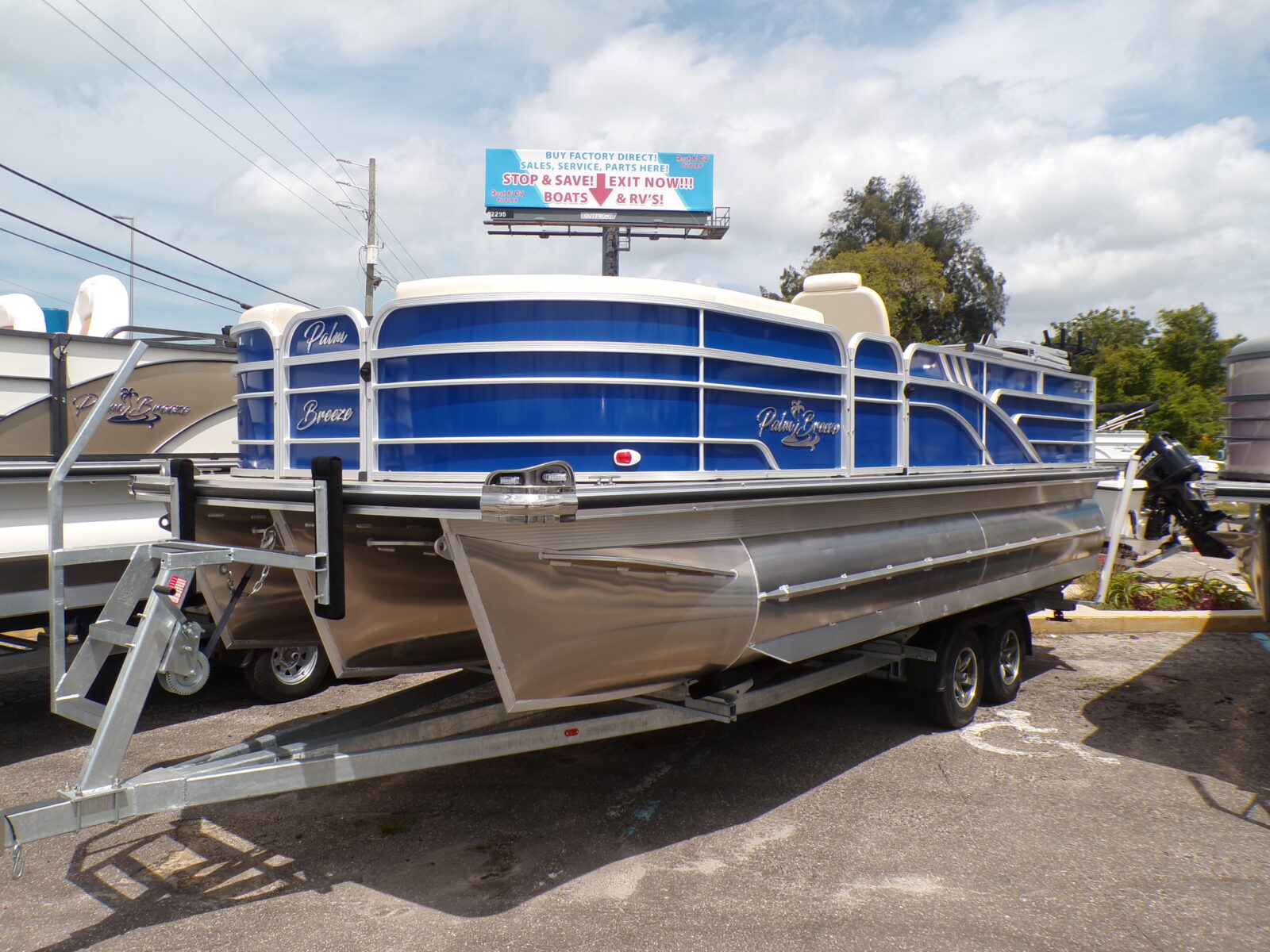 2024 PALM BREEZE 521 HPT TRITOON CRUISE