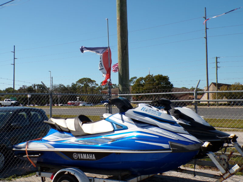 2017 YAMAHA GP1800