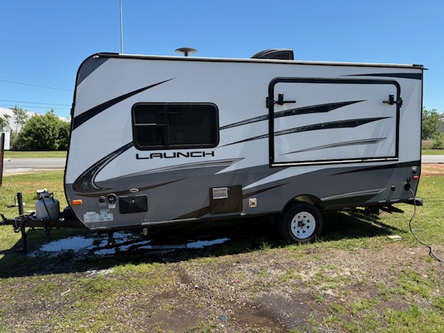 2018 LAUNCH 17SB