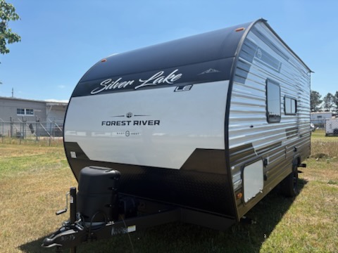 2025 EAST TO WEST M-1600MRBL REAR BATH