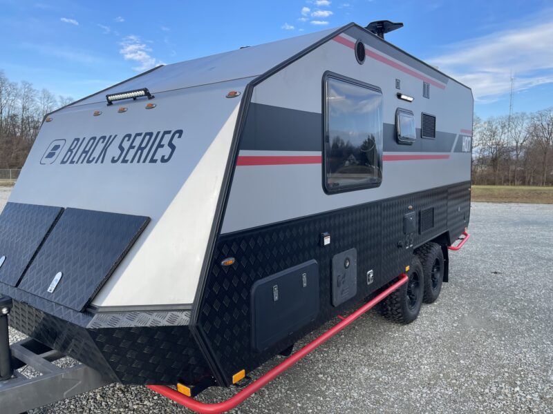 2024 BLACK SERIES HQ17 BUNKS